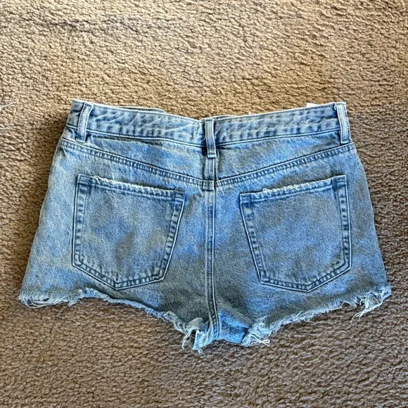PacSun Denim Distressed Women Shorts - Picture 2 of 2